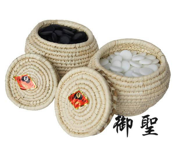 Игра Го - Камни Юнзи (Yun Zi GO) для Го + поле, диаметр камня 2,2 см., набор 30 см.
Игра Го - Камни Юнзи (Yun Zi GO) для Го + поле, диаметр камня 2,2 см., набор 30 см.