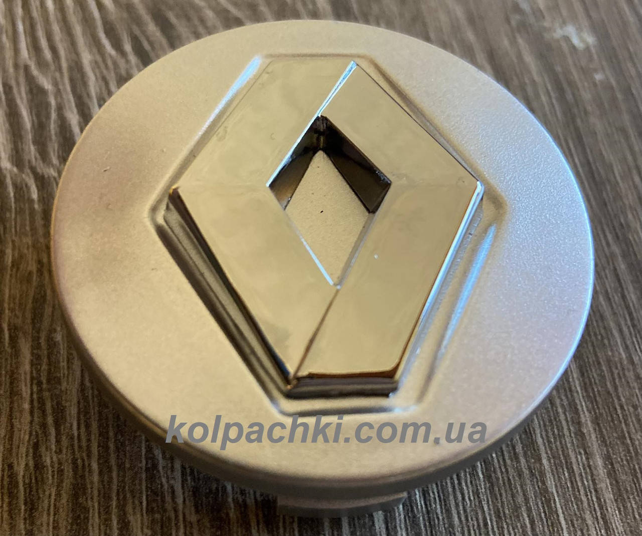 Колпачки на диски Renault Koleos Latitude 40342JY01A 54мм 50 мм серые для установки на диск NISSAN
Колпачки на диски Renault Koleos Latitude 40342JY01A 54мм 50 мм серые для установки на диск NISSAN