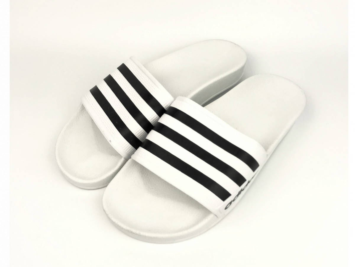 Шлепанцы мужские тапки Adidas White-Black мужские сланцы летние белые с черными полосками и логотипом на пене, Белый
Шлепанцы мужские тапки Adidas White-Black мужские сланцы летние белые с черными полосками и логотипом на пене, Белый