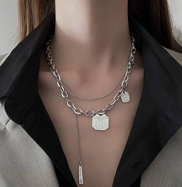 Цепочка на шею двойная, бижутерия, украшние на шею в серебристом цвете
Цепочка на шею двойная, бижутерия, украшние на шею в серебристом цвете