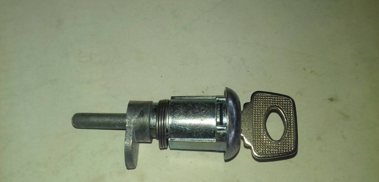 Замок багажника с одним ключом Москвич 2141 Запорожье
Замок багажника с одним ключом Москвич 2141 Запорожье