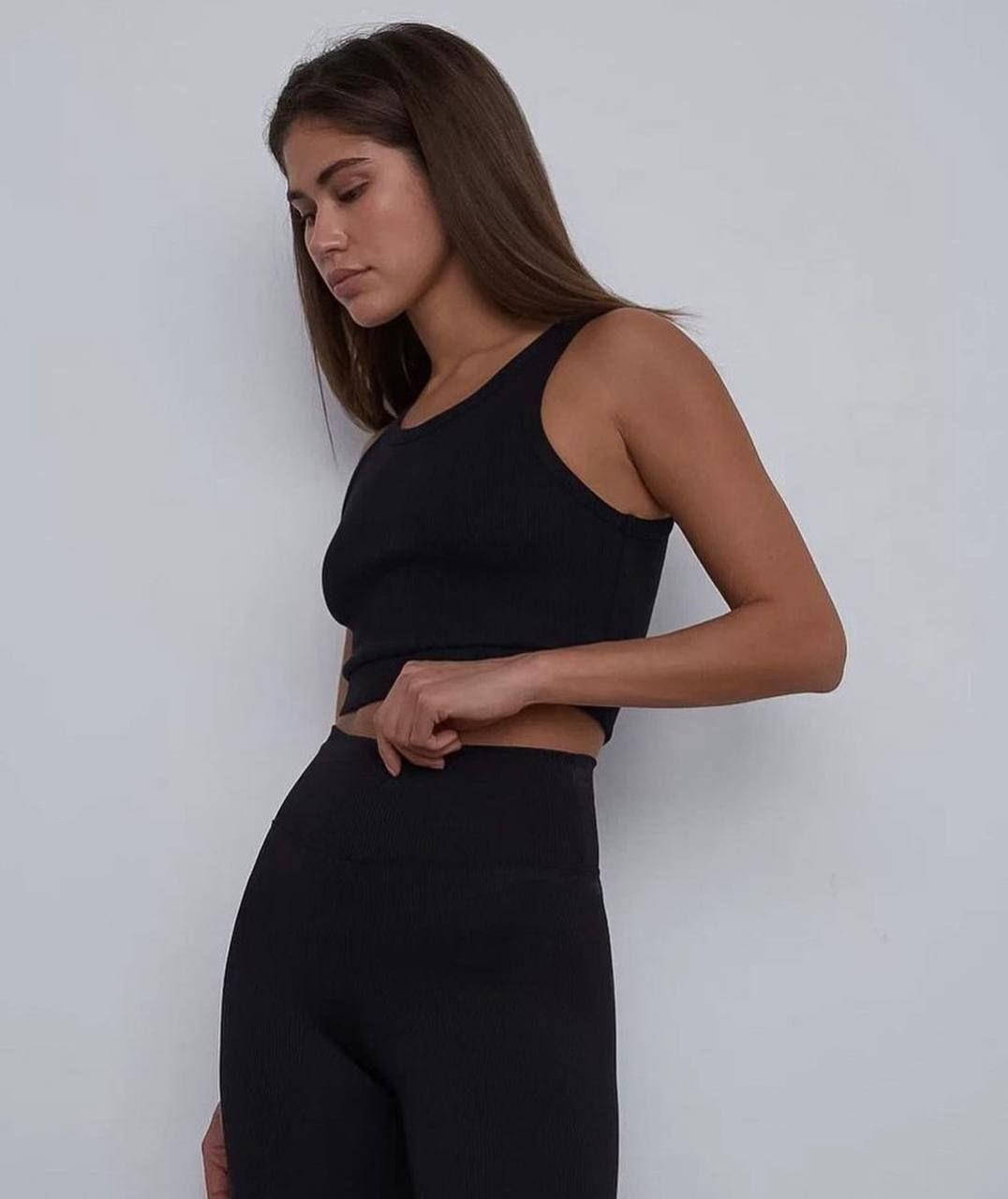 Женский модный топ 
Женский модный топ