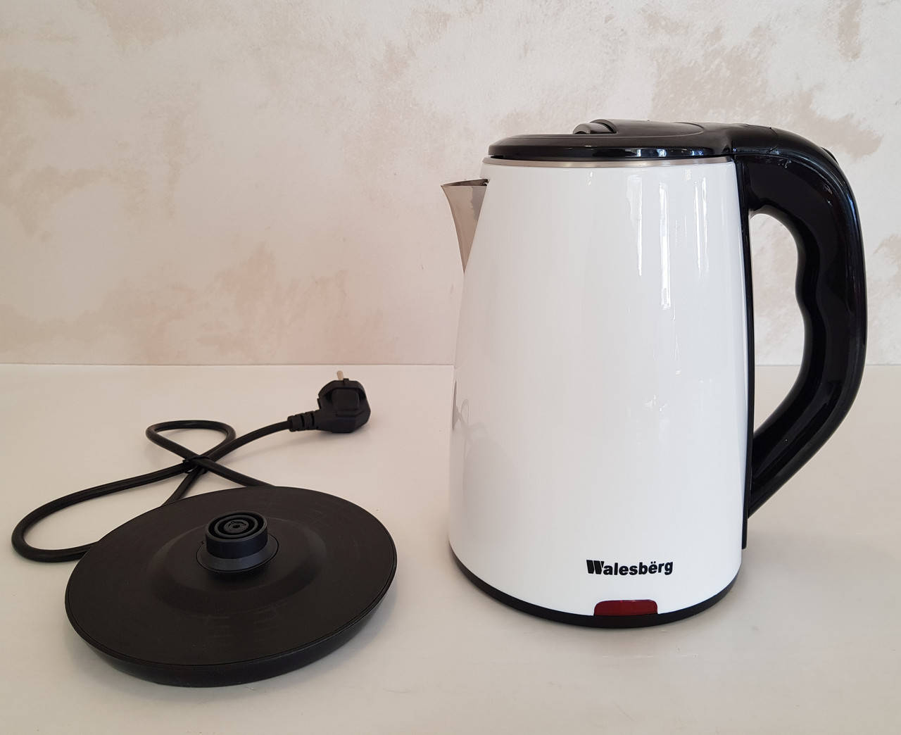 Электрический чайник Walesberg WB-1883 
Электрический чайник Walesberg WB-1883