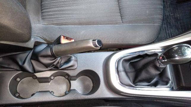 Чехол на КПП и ручник для Opel Astra J
Чехол на КПП и ручник для Opel Astra J