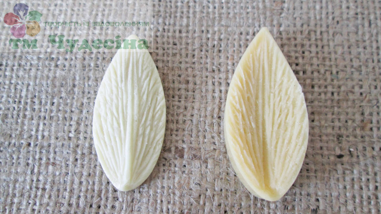 Молд лепесток лилии узкий мини для фоамирана и глины флористический. Молд + вайнер
Молд лепесток лилии узкий мини для фоамирана и глины флористический. Молд + вайнер