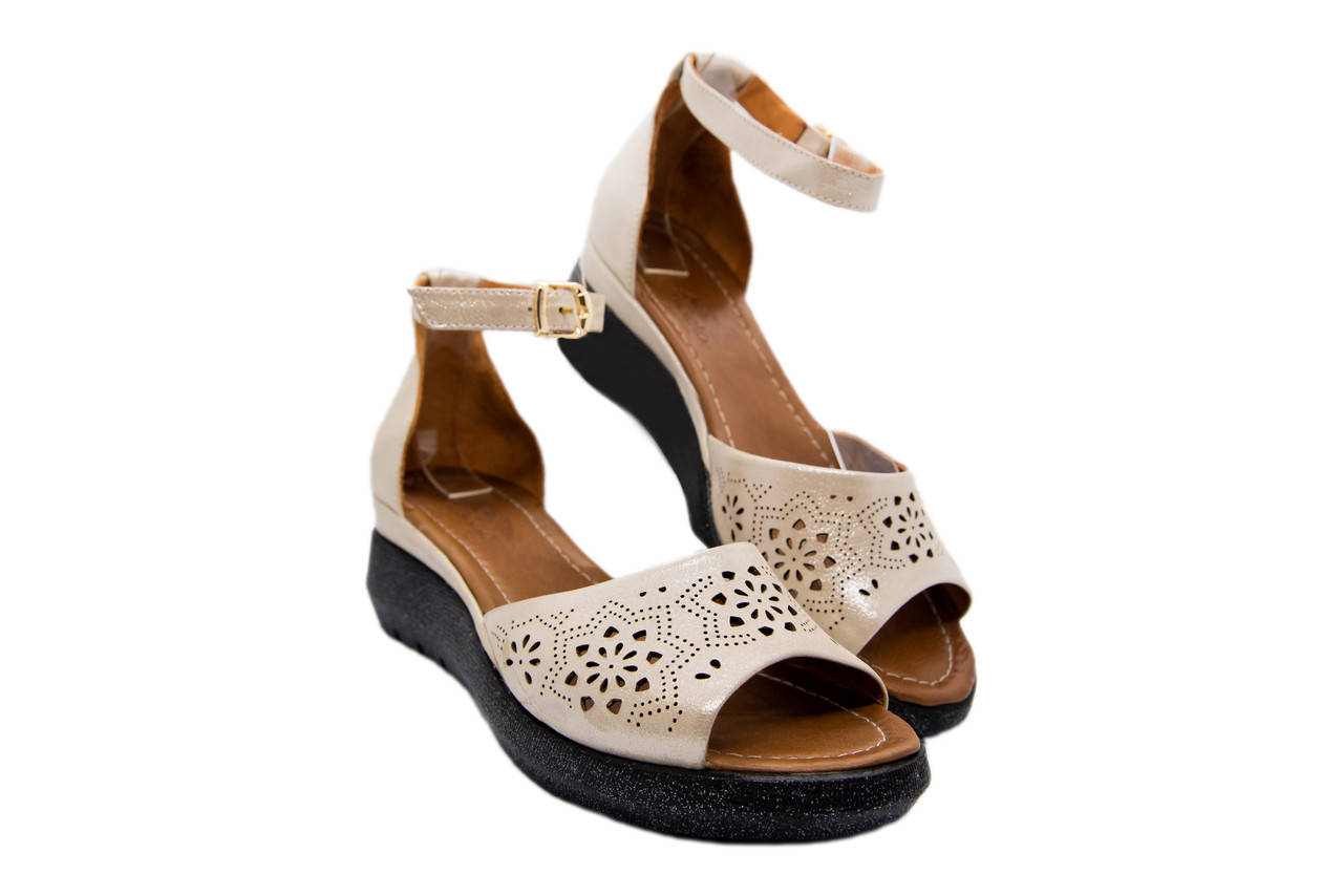 Женские босоножки Botti Gelo 37
Женские босоножки Botti Gelo 37