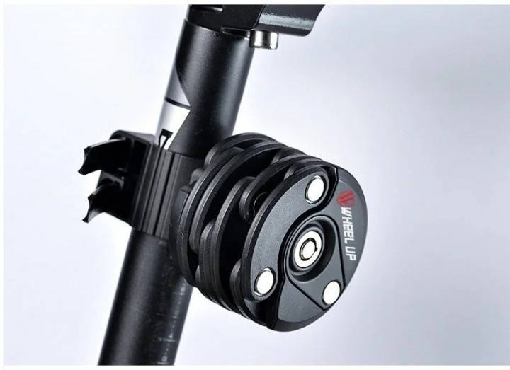 Замок велосипедный пластинный SUO-012, складной, 600 мм. (SUO-012) 
Замок велосипедный пластинный SUO-012, складной, 600 мм. (SUO-012)