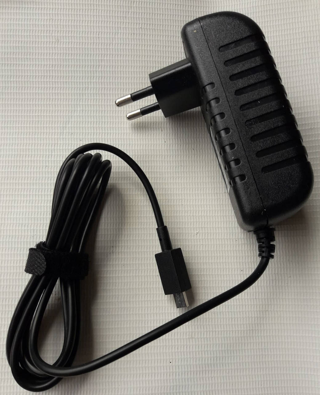 Зарядное Asus EeeBook X205 X205T X205TA E202 E202SA E205 E205SA Transformer Book Flip TP200 TP200SA 19V 1.75A
Зарядное Asus EeeBook X205 X205T X205TA E202 E202SA E205 E205SA Transformer Book Flip TP200 TP200SA 19V 1.75A