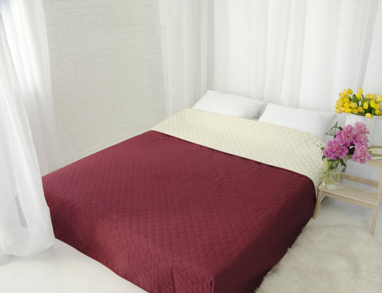 Легкое стеганое двустороннее покрывало ViLur 220х240 микрофибра Бордовый
Легкое стеганое двустороннее покрывало ViLur 220х240 микрофибра Бордовый