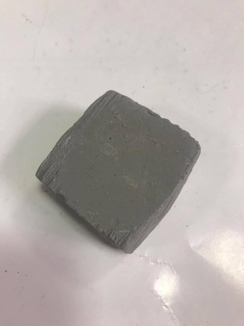 Паста ГОИ №3 М28 брусок 100 грамм серая 
Паста ГОИ №3 М28 брусок 100 грамм серая