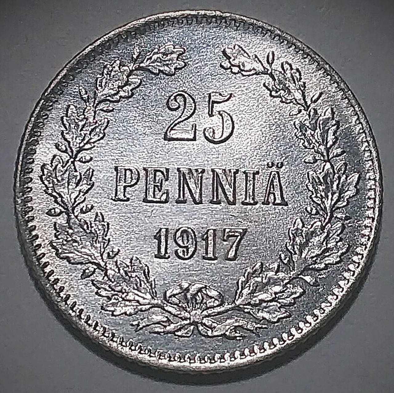 Серебряная монета Россия для Финляндии 25 пенни 1917 года (Временное Правительство) в состоянии XF
Серебряная монета Россия для Финляндии 25 пенни 1917 года (Временное Правительство) в состоянии XF
