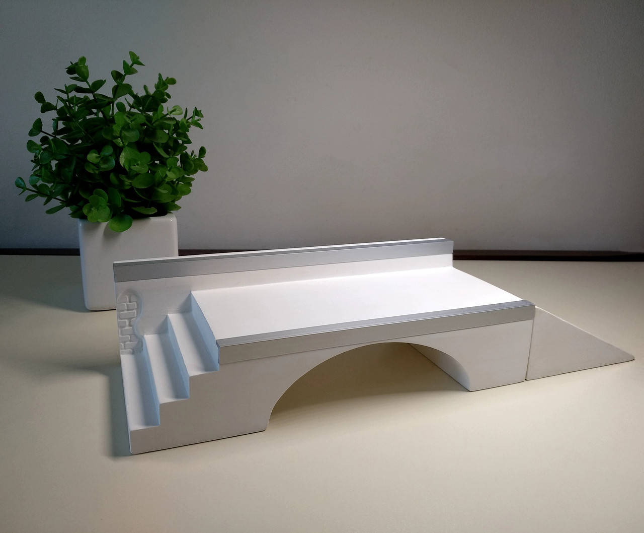 Stairset Square & Kicker (2 in 1) - фигуры для фингерборда Handicraft FB, платформа со ступенями + кикер
Stairset Square & Kicker (2 in 1) - фигуры для фингерборда Handicraft FB, платформа со ступенями + кикер