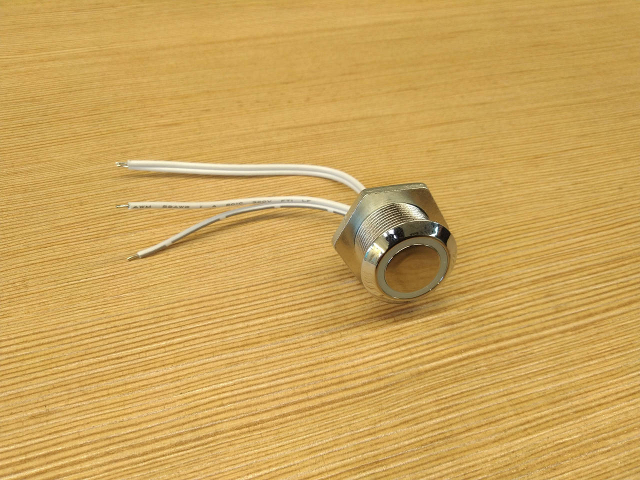 Диммер+выключатель сенсорный для LED ленты на кухню 5А
Диммер+выключатель сенсорный для LED ленты на кухню 5А