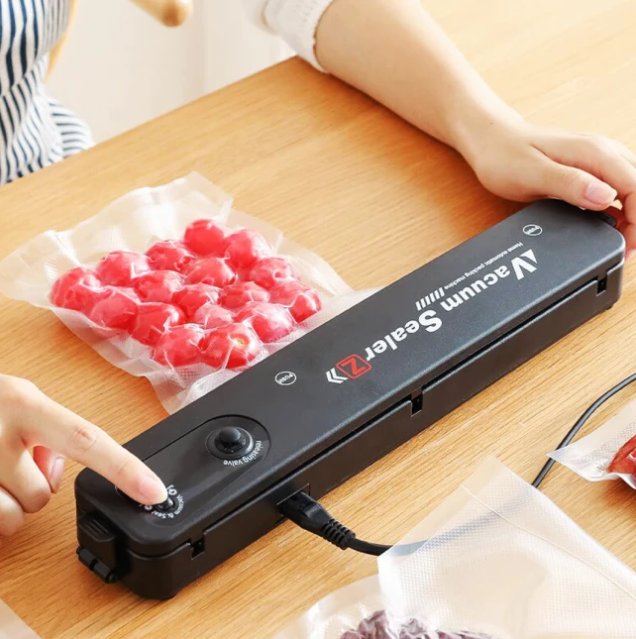 Прибор для вакуумной упаковки продуктов Vacuum Sealer, вакууматор для длительного хранения + пакеты
Прибор для вакуумной упаковки продуктов Vacuum Sealer, вакууматор для длительного хранения + пакеты