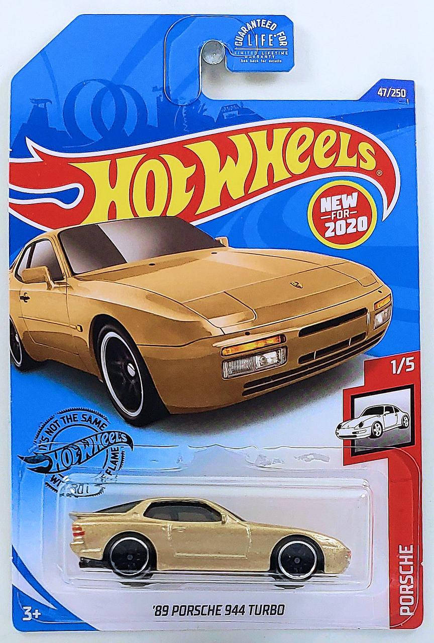 Машинка Hot Wheels - '89 Porsche 944 Turbo - 2020 Porsche (#047) gold - GHF07. Mattel Оригинал
Машинка Hot Wheels - '89 Porsche 944 Turbo - 2020 Porsche (#047) gold - GHF07. Mattel Оригинал