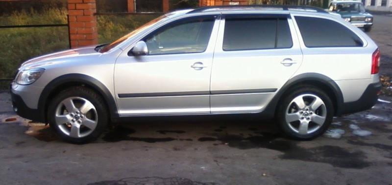 Дефлекторы окон (ветровики) Skoda Octavia III Combi 2004-2008; IV 2009 Cobra Tuning S20809
Дефлекторы окон (ветровики) Skoda Octavia III Combi 2004-2008; IV 2009 Cobra Tuning S20809