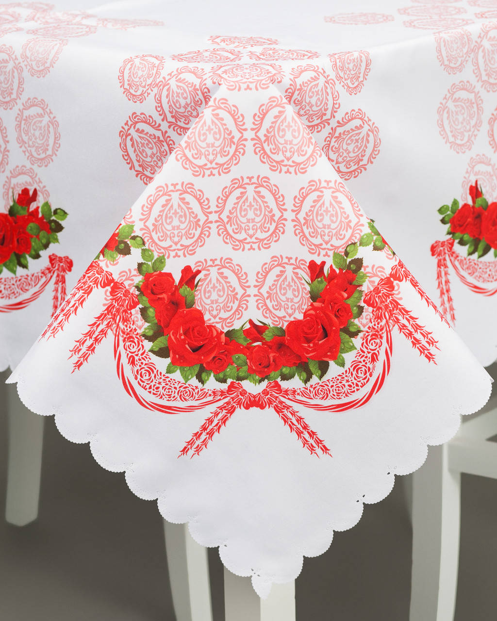 Скатерть тканевая для обеденного стола 
Скатерть тканевая для обеденного стола