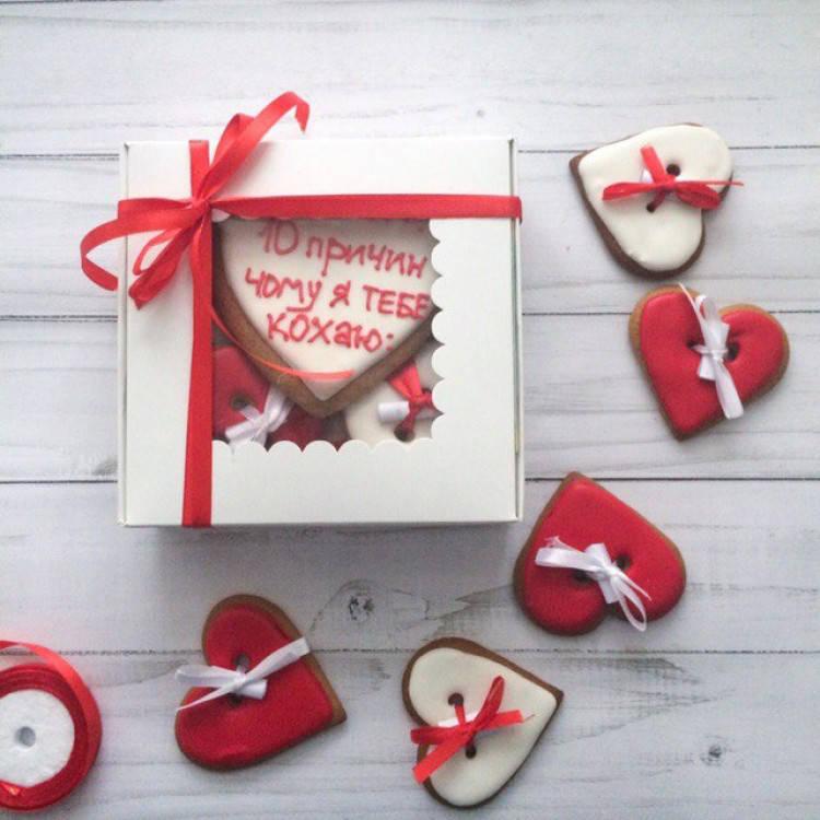 Коробка для пряников 15х15х5 см. (с окошком белая), Белый
Коробка для пряников 15х15х5 см. (с окошком белая), Белый