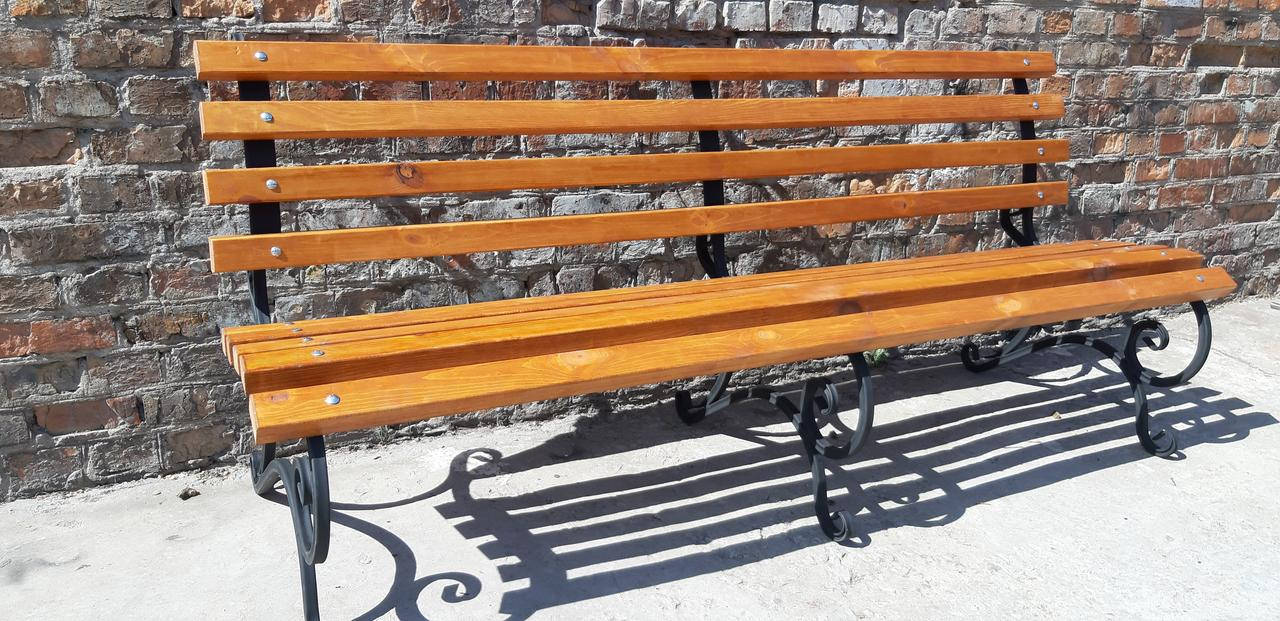 Кованая лавка садовая Светлана 2 м на трех опорах 
Кованая лавка садовая Светлана 2 м на трех опорах