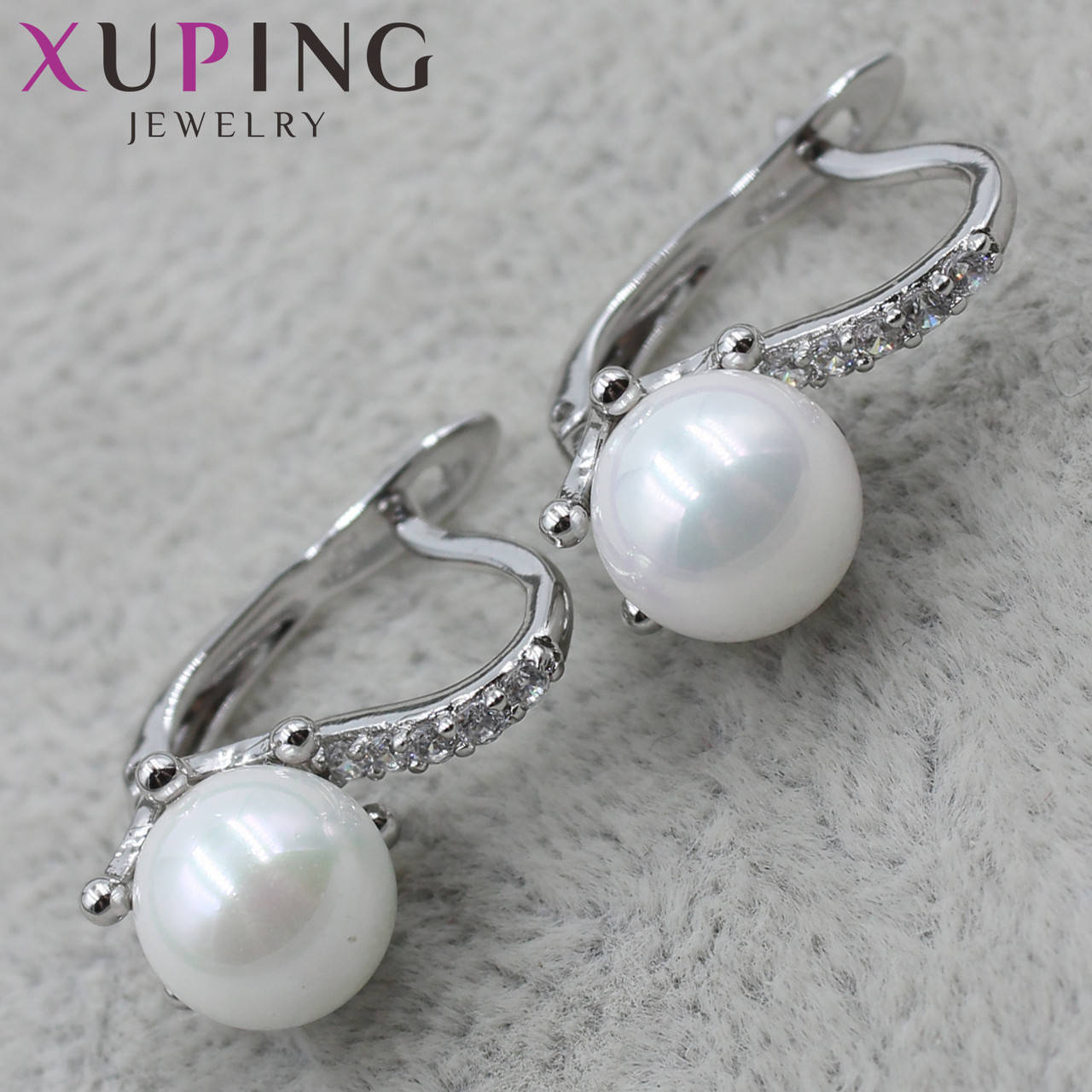 Серёжки женские позолото Xuping Jewelry медицинское золото английский замок с жемчугом и кристаллами 24K
Серёжки женские позолото Xuping Jewelry медицинское золото английский замок с жемчугом и кристаллами 24K