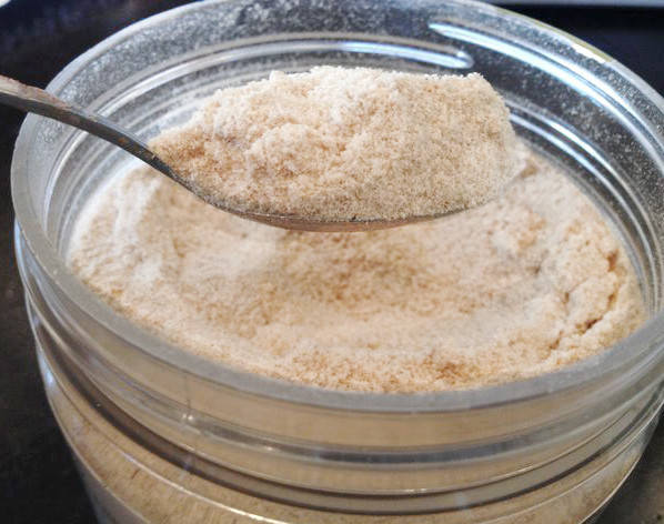 Измельченная лузга (порошок) подорожника блошиного Псилиума «Plantago Psyllium». Страна: Индия.
Измельченная лузга (порошок) подорожника блошиного Псилиума «Plantago Psyllium». Страна: Индия.