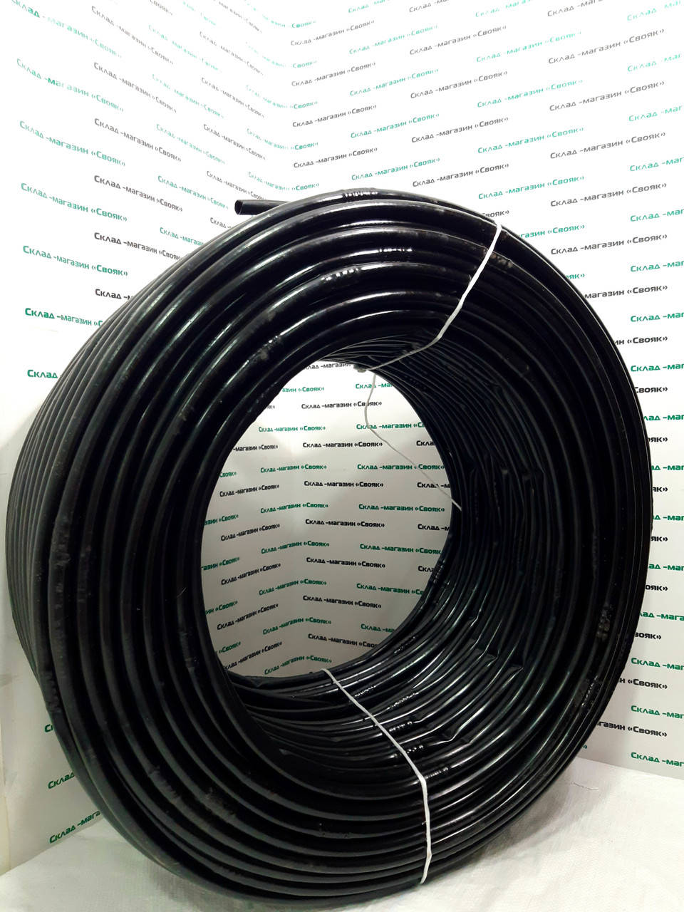 Капельный полив 200/33см 16мм многолетний с эмиттерами. (Капельная трубка).
Капельный полив 200/33см 16мм многолетний с эмиттерами. (Капельная трубка).