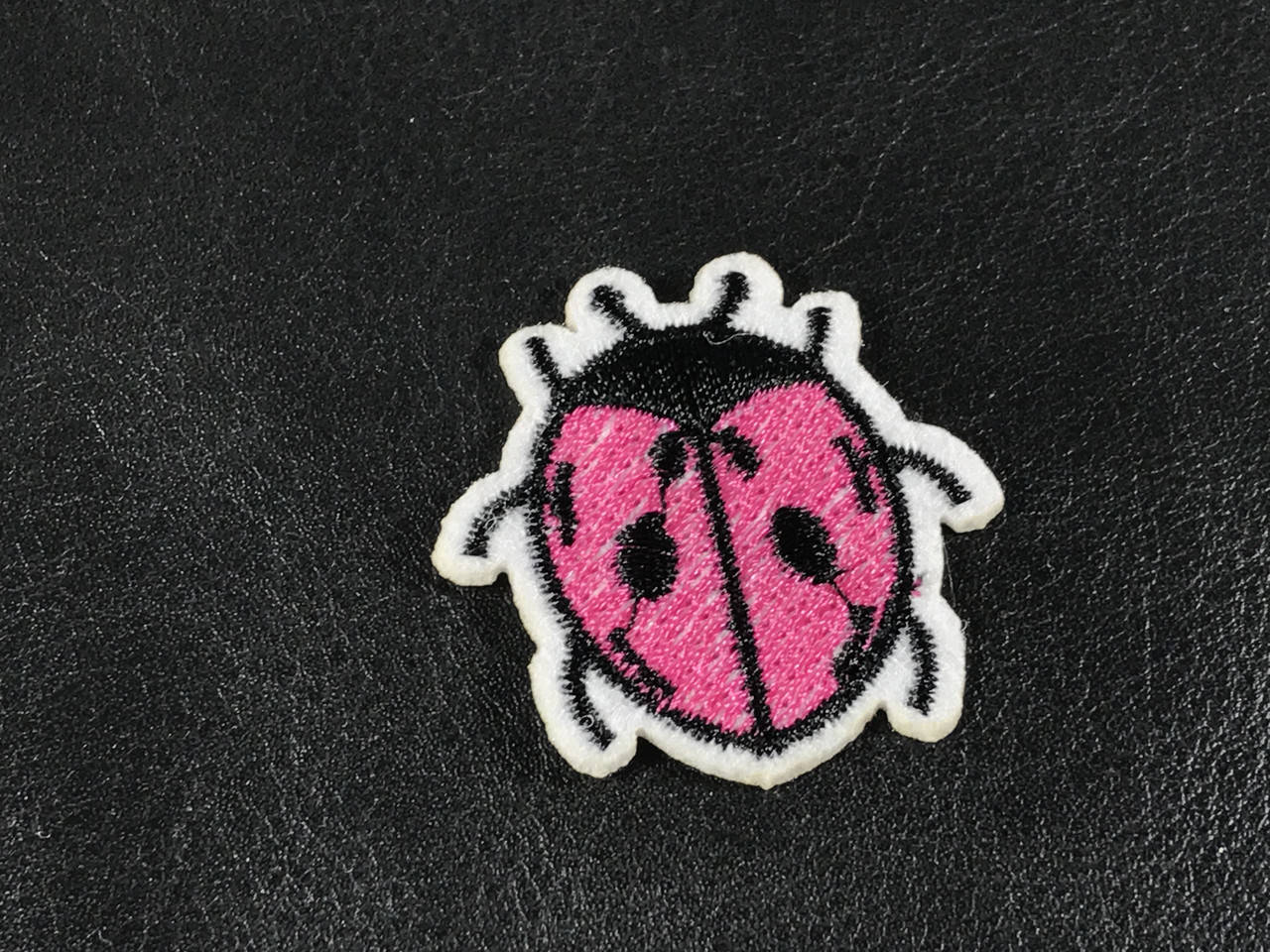 Нашивка Божья коровка 39х40 мм, Разные цвета
Нашивка Божья коровка 39х40 мм, Разные цвета