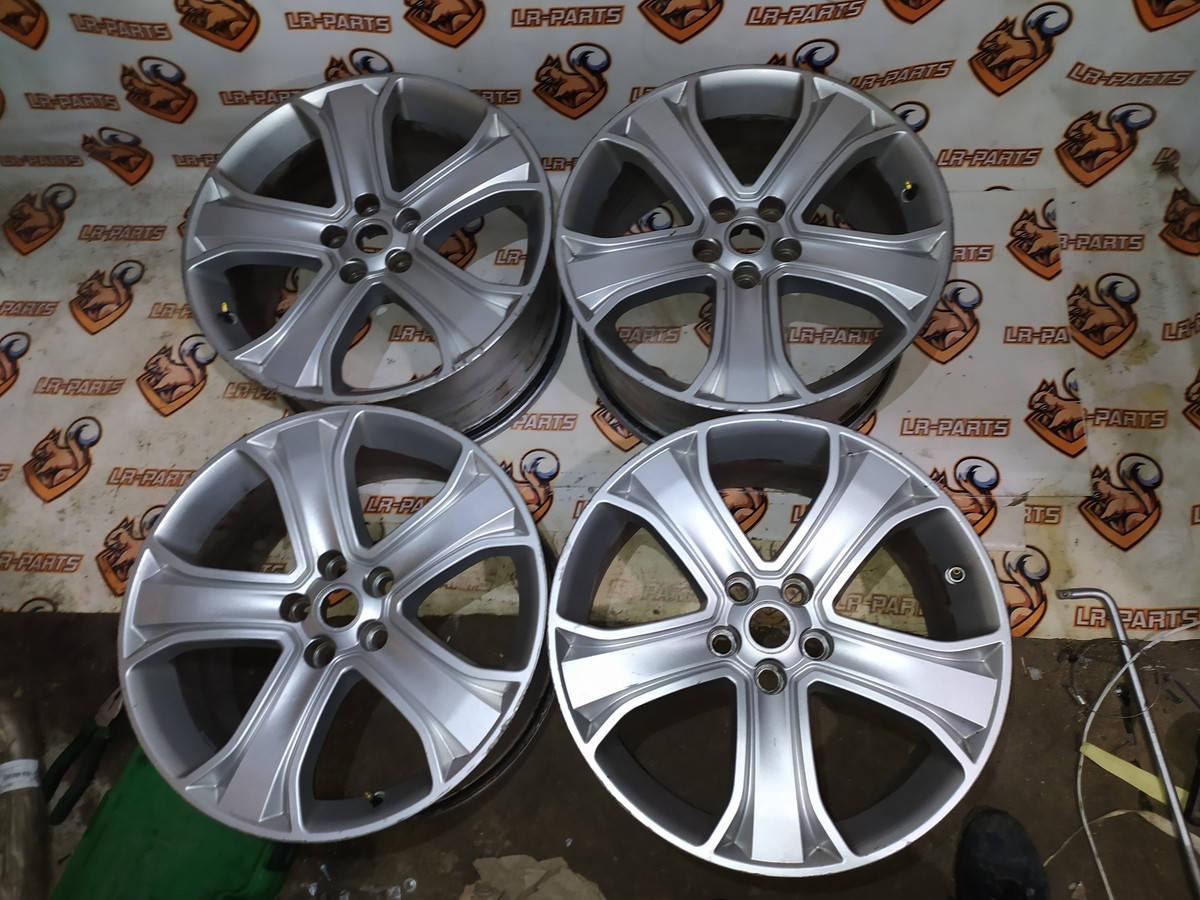 Диск колесный 9.5*20/5*120/ RANGE ROVER SPORT L320 2005-2012 Б/У LR017281, LR017281, 9H3M1007BA8MNH
Диск колесный 9.5*20/5*120/ RANGE ROVER SPORT L320 2005-2012 Б/У LR017281, LR017281, 9H3M1007BA8MNH