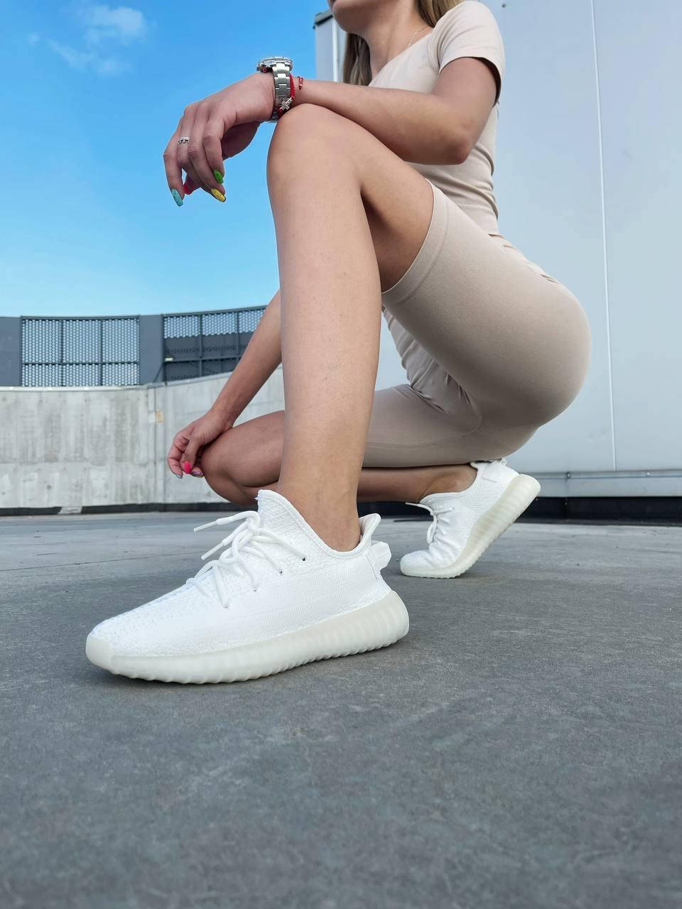 Кроссовки летние Adidas Кроссовки Yeezy Boost 350 (изи буст 350) V2 Triple Full White, Белый
Кроссовки летние Adidas Кроссовки Yeezy Boost 350 (изи буст 350) V2 Triple Full White, Белый