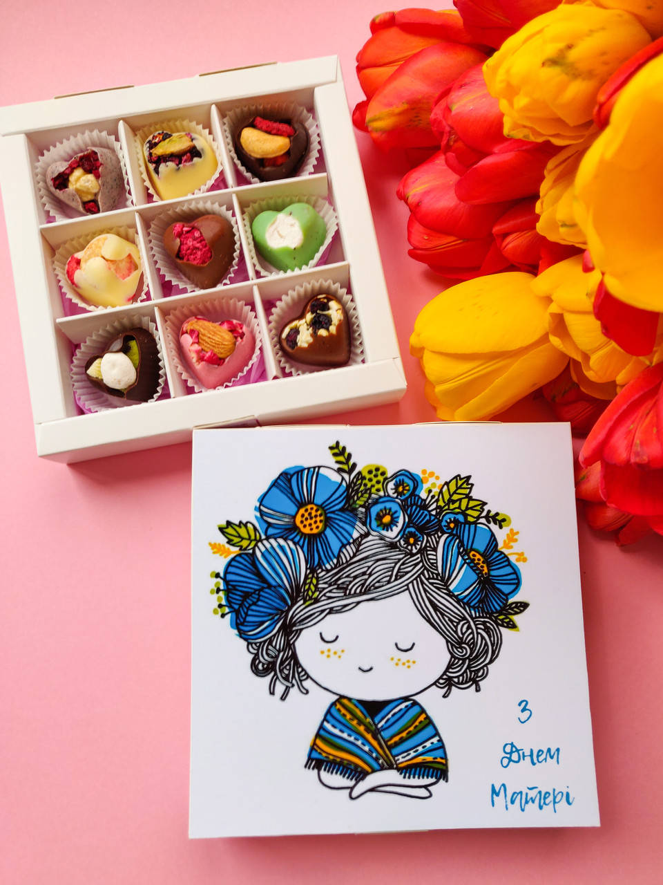 Подарок маме на день матери - шоколадный набор из бельгийского шоколада (9 конфет)
Подарок маме на день матери - шоколадный набор из бельгийского шоколада (9 конфет)