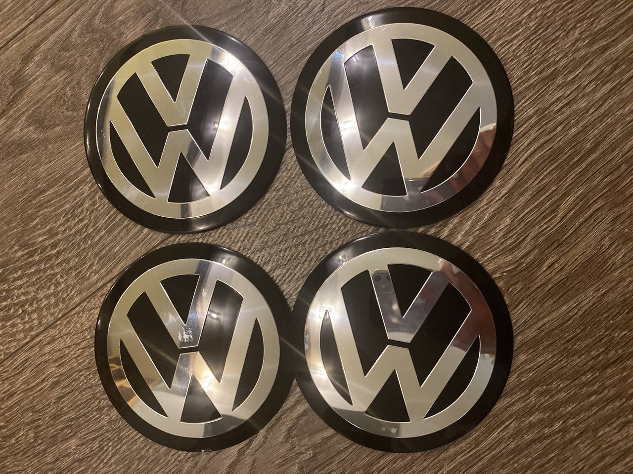 Наклейки для колпачков с логотипом VW Volkswagen Фольксваген 120 мм наклейки Volkswagen 120 мм
Наклейки для колпачков с логотипом VW Volkswagen Фольксваген 120 мм наклейки Volkswagen 120 мм