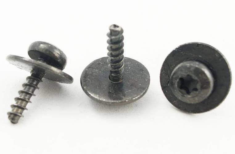 Саморез под ключ torx / Audi, Ford, Lexus, Mercedes, Ford, Seat, Skoda, Toyota (отв.5мм, дл.18мм, шайба 20мм)
Саморез под ключ torx / Audi, Ford, Lexus, Mercedes, Ford, Seat, Skoda, Toyota (отв.5мм, дл.18мм, шайба 20мм)
