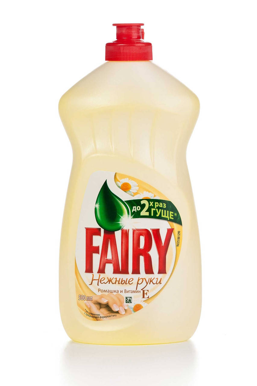 Средство для мытья посуды Fairy Нежные руки "Ромашка и витамин Е", 500 мл. 
Средство для мытья посуды Fairy Нежные руки "Ромашка и витамин Е", 500 мл.