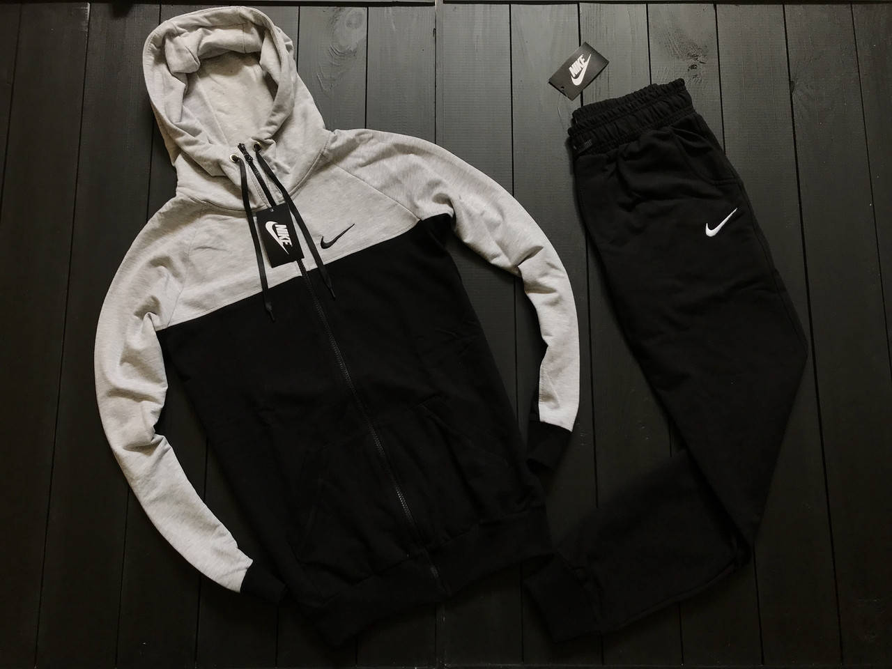 Спортивный костюм Nike найк (штаны+кофта), весенний спортивный костюм, спортивний костюм мужской Найк
Спортивный костюм Nike найк (штаны+кофта), весенний спортивный костюм, спортивний костюм мужской Найк