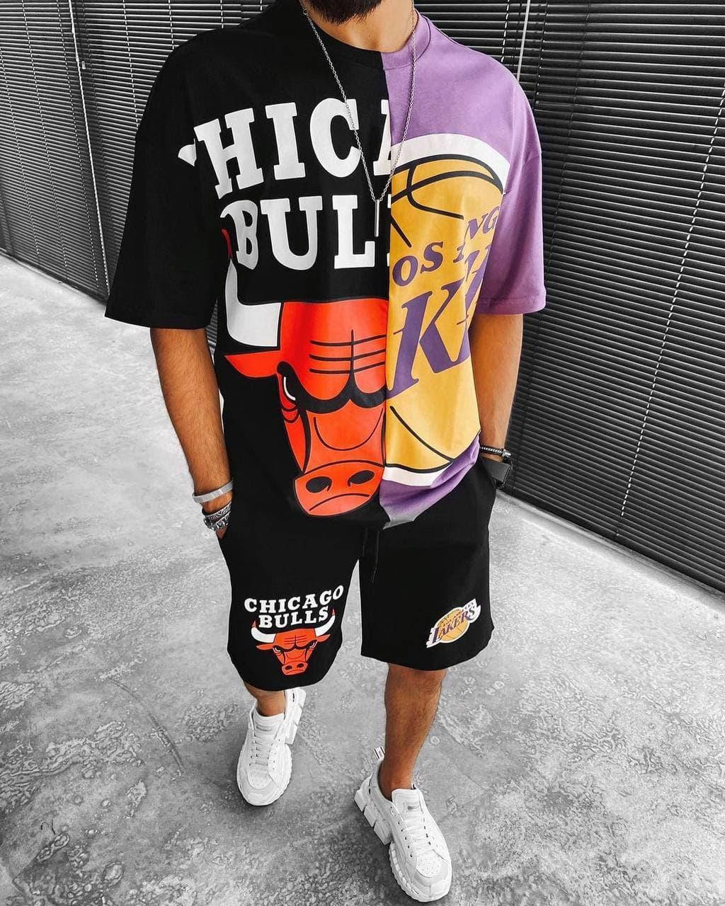 Мужской летний комплект футболка + шорты Chicago Bulls/Los Angeles Lakers (черный )
Мужской летний комплект футболка + шорты Chicago Bulls/Los Angeles Lakers (черный )