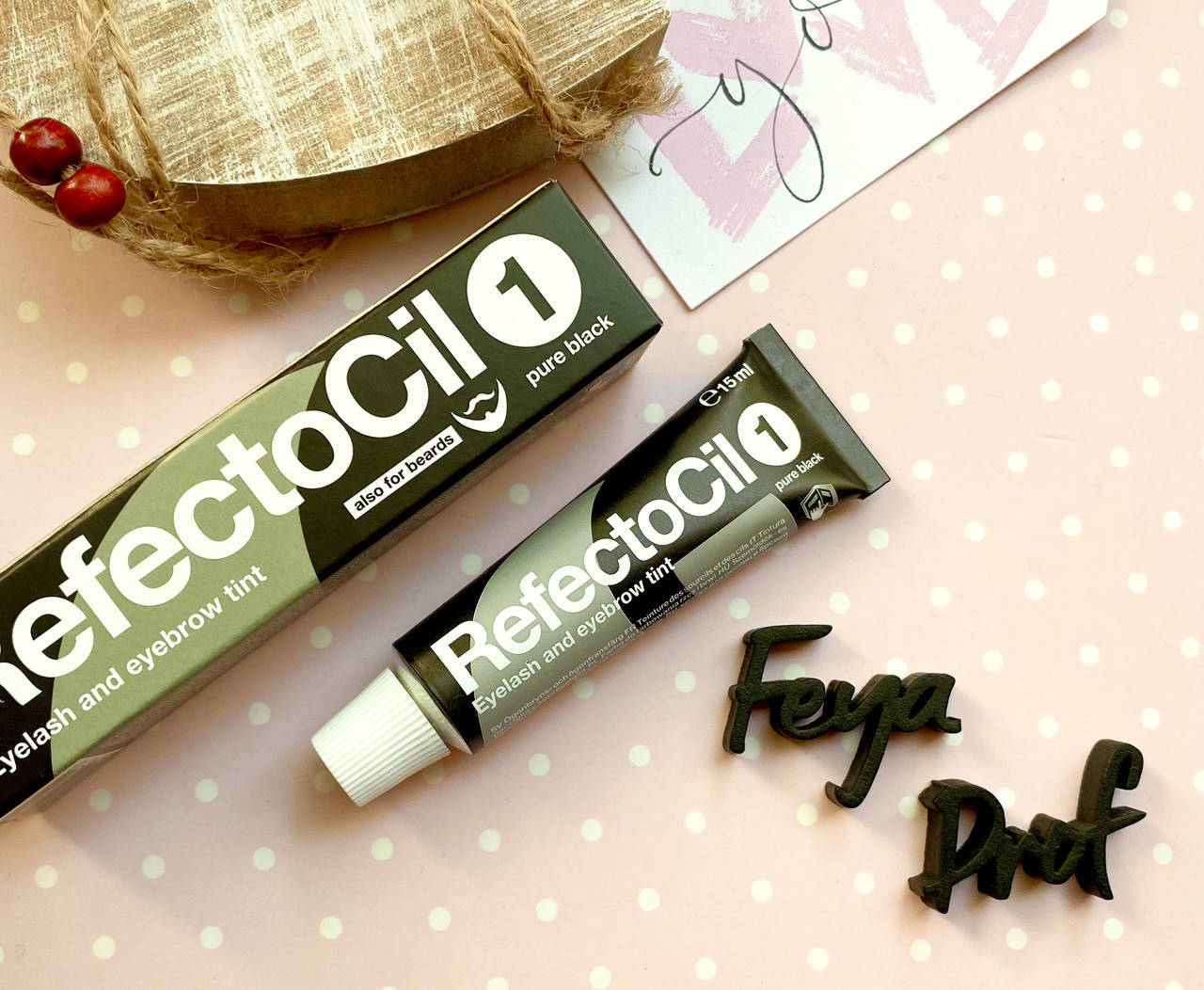 Refectocil Краска для бровей и ресниц чёрная №1, 15 мл
Refectocil Краска для бровей и ресниц чёрная №1, 15 мл