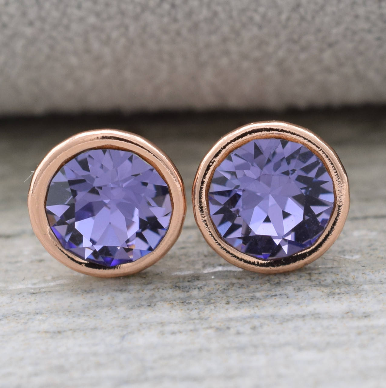 Серьги Xuping с кристаллами Swarovski 83112 размер 7х7 мм цвет фиолетовый позолота РО
Серьги Xuping с кристаллами Swarovski 83112 размер 7х7 мм цвет фиолетовый позолота РО