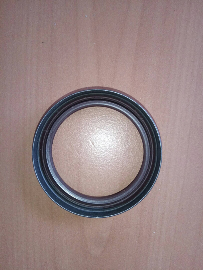 Сальник вторичного вала КП Iveco 40х52х9
Сальник вторичного вала КП Iveco 40х52х9