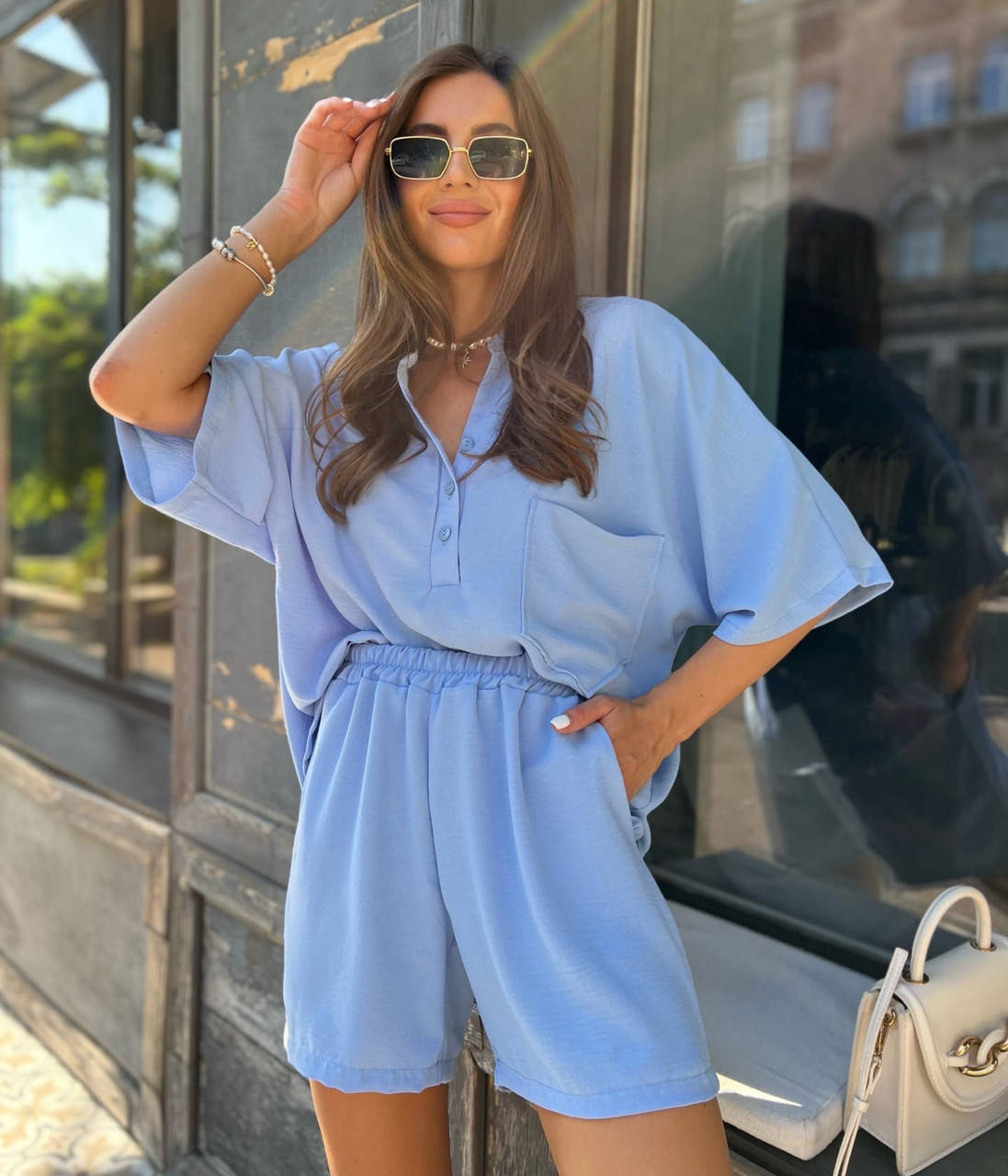 Женский летний костюм с рубашкой и шортами, Голубой 
Женский летний костюм с рубашкой и шортами, Голубой