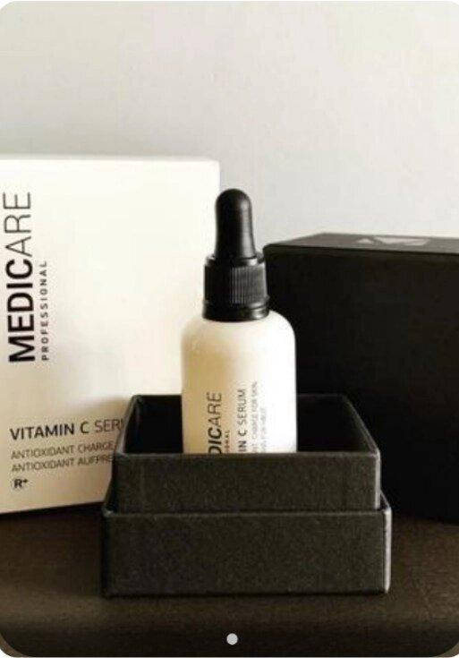 Vitamin C serum antioxydant charge for skin 30ml/ сыворотка" антиоксидантный заряд для кожи" Medicare
Vitamin C serum antioxydant charge for skin 30ml/ сыворотка" антиоксидантный заряд для кожи" Medicare