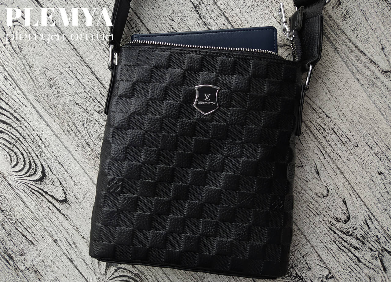 Мужская сумка Louis Vuitton / Мужские сумки барсетка Луи Витон / мужской кожаный клатч, Черный
Мужская сумка Louis Vuitton / Мужские сумки барсетка Луи Витон / мужской кожаный клатч, Черный