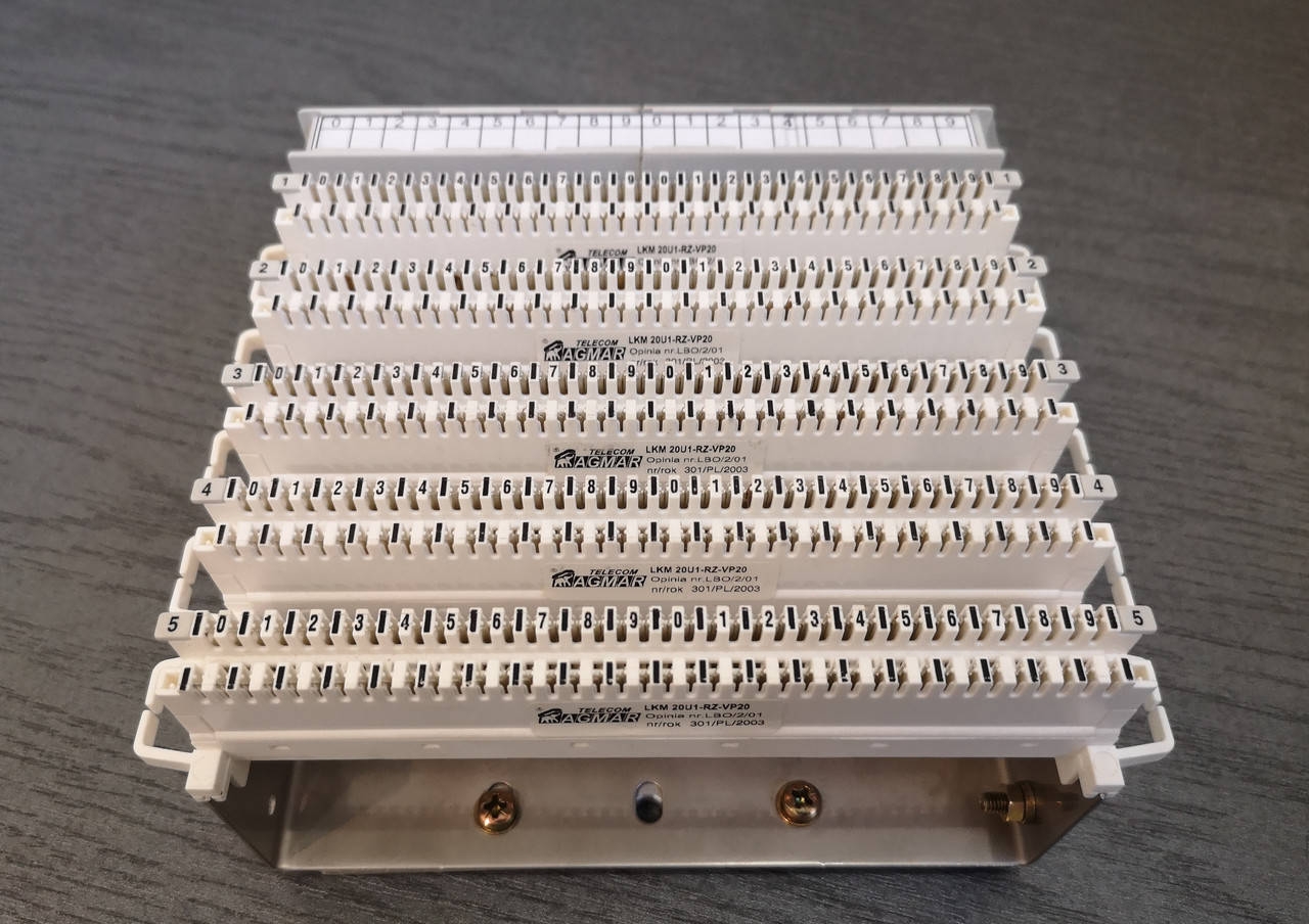 Набор плинтов ZKM 100U1-RZ-VP020-ТО-1 из монтажного хомута и 5-ти 20-парных размыкаемых врезных плинтов
Набор плинтов ZKM 100U1-RZ-VP020-ТО-1 из монтажного хомута и 5-ти 20-парных размыкаемых врезных плинтов