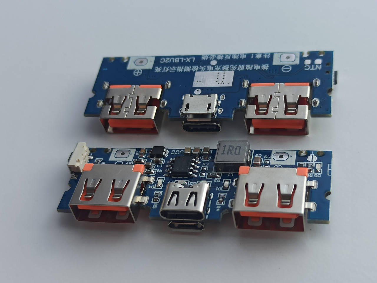 Type C Повербанк USB 5V 1-2.4A li ion аккумулятор плата контроллер micro USB Powerbank с индикация ip5407
Type C Повербанк USB 5V 1-2.4A li ion аккумулятор плата контроллер micro USB Powerbank с индикация ip5407
