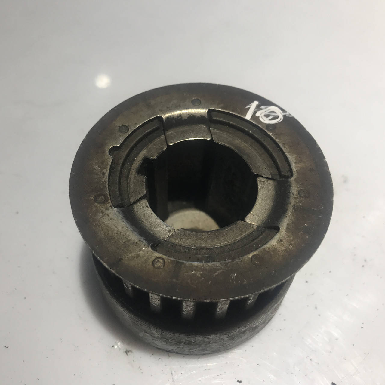 Шестерня коленвала Peugeot Partner 1.9D (21 зуб) 1996-2003
Шестерня коленвала Peugeot Partner 1.9D (21 зуб) 1996-2003