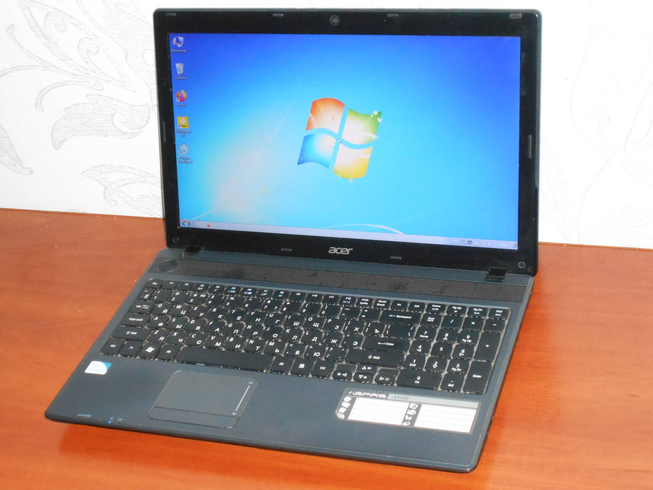 Ноутбук Acer Aspire 5733z - 15,6" - 2 Ядра - Ram 2Gb - HDD 250Gb - Идеал !, Темно-серый
Ноутбук Acer Aspire 5733z - 15,6" - 2 Ядра - Ram 2Gb - HDD 250Gb - Идеал !, Темно-серый
