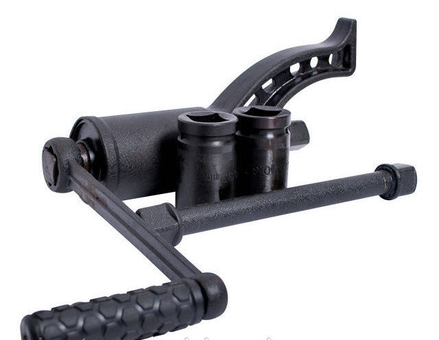 Ключ баллонный роторный для грузовых автомобилей INTERTOOL ХТ-0001
Ключ баллонный роторный для грузовых автомобилей INTERTOOL ХТ-0001