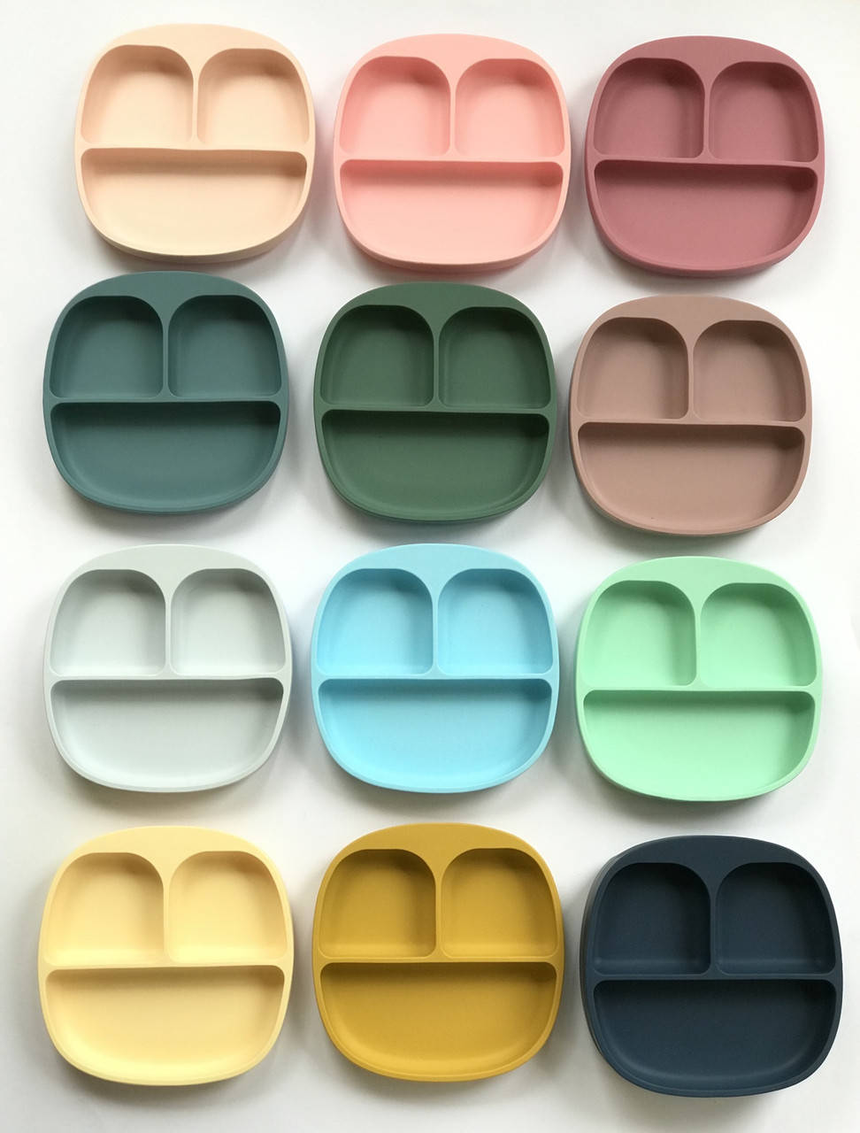 Тарелка с секциями силиконовая детская на присоске