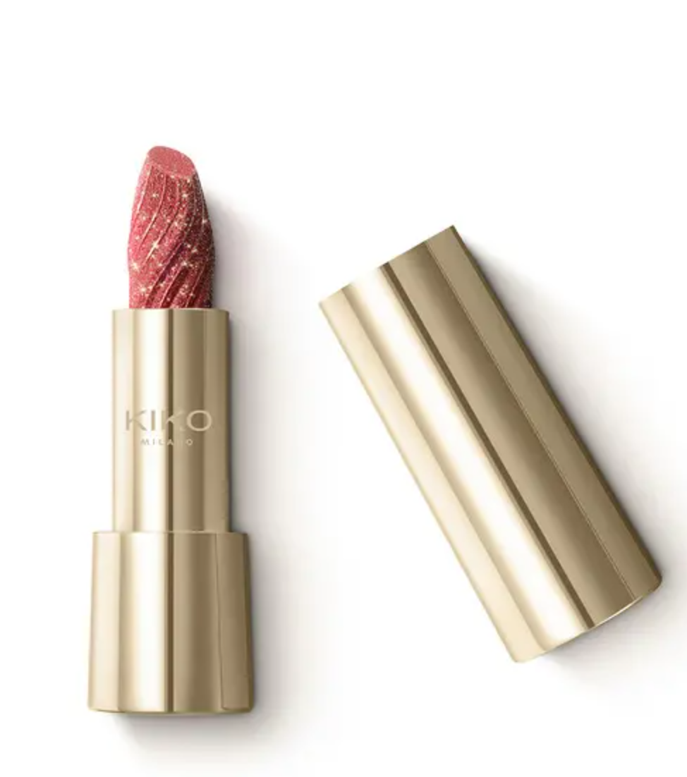 Металлическая помада A Holiday Fable Enchanting Lipstick Kiko (02 Shimmering Rose)
Металлическая помада A Holiday Fable Enchanting Lipstick Kiko (02 Shimmering Rose)
