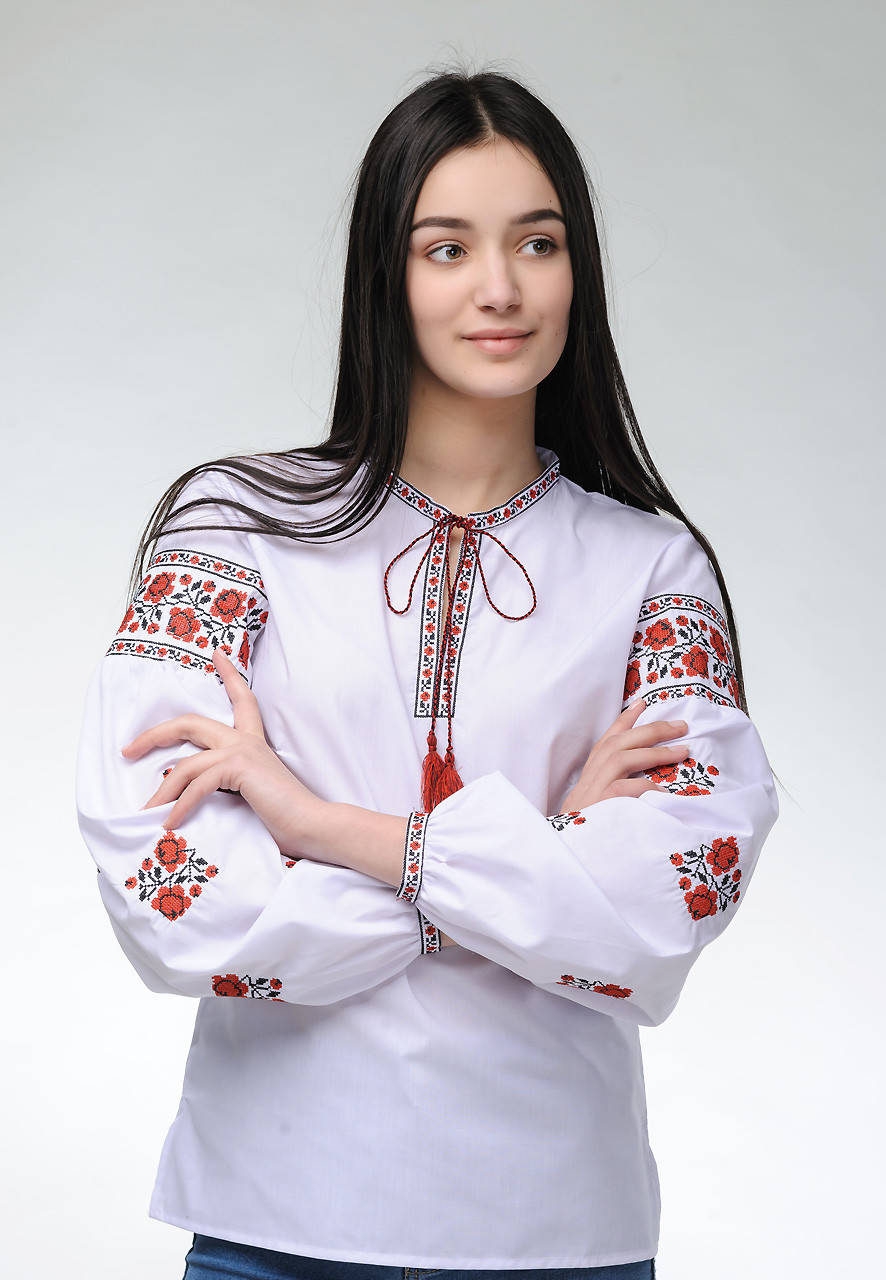 Женская вышитая блуза с длинным рукавом с цветочным орнаментом «Розочки» 52, Белый
Женская вышитая блуза с длинным рукавом с цветочным орнаментом «Розочки» 52, Белый