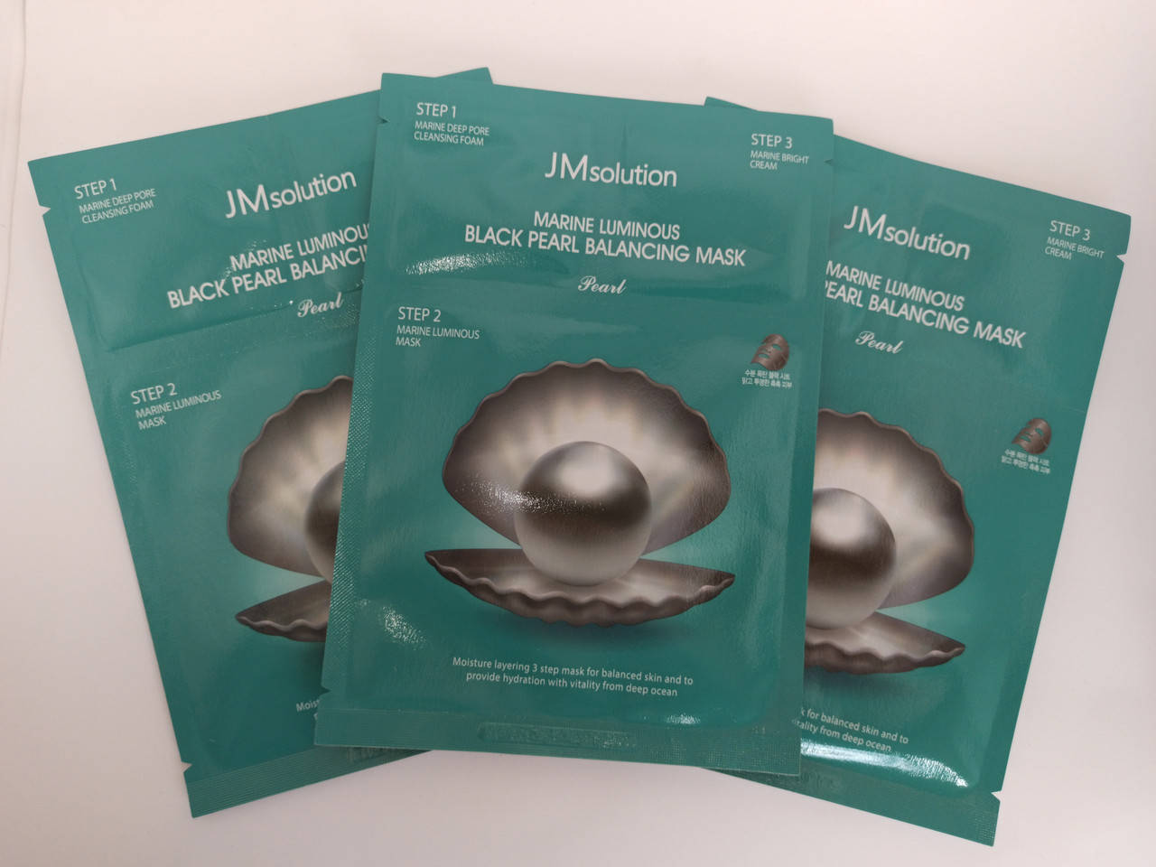 Трёхшаговый набор для сияния кожи JMsolution Marine Luminous Black Pearl Balancing Mask с жемчугом.
Трёхшаговый набор для сияния кожи JMsolution Marine Luminous Black Pearl Balancing Mask с жемчугом.